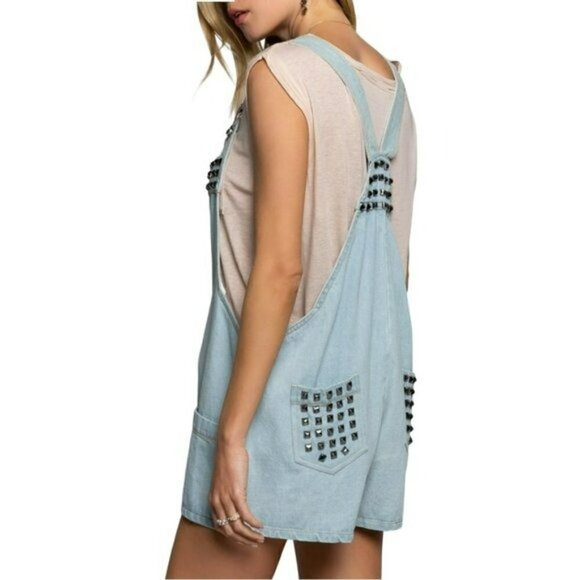 NWT POL Denim Studded Overall Side Pockets Shorts - Picture 5 of 11